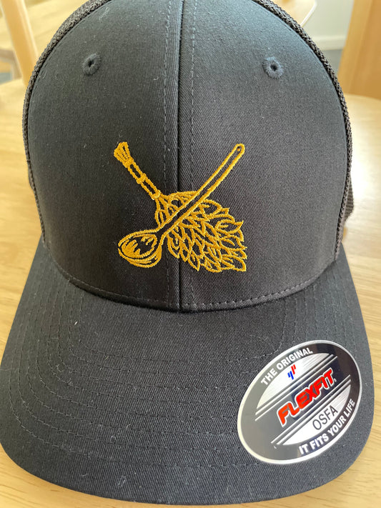 Lippis trucker musta